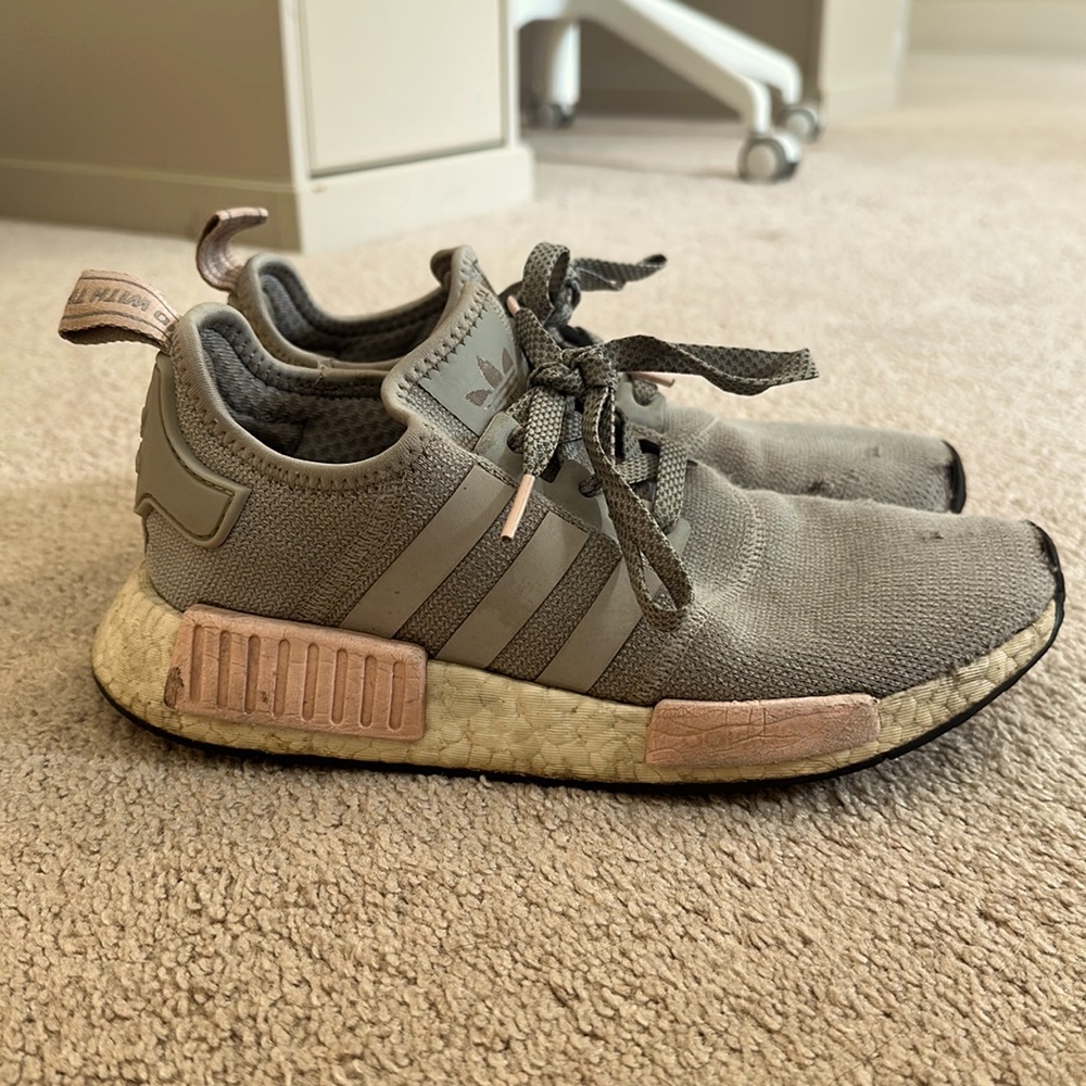 size 6 1/2 womens adidas nmd’s